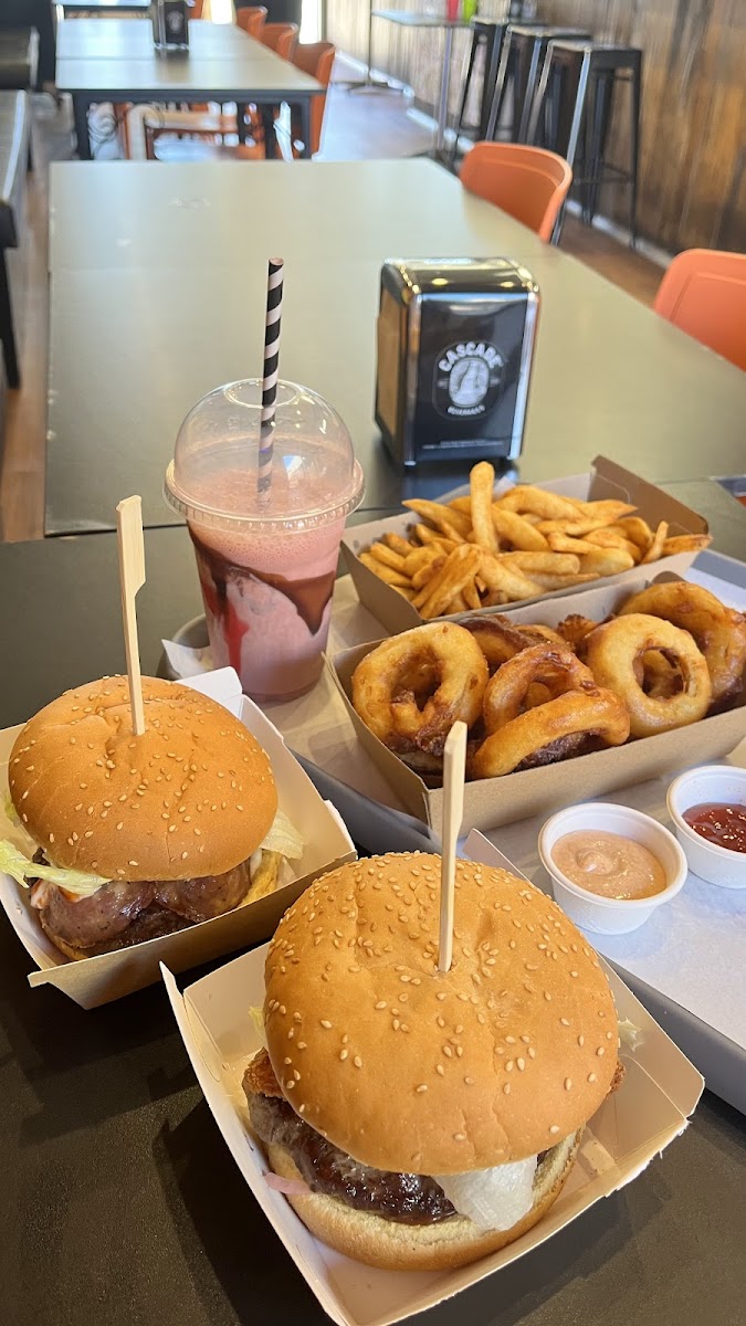 Burgled Burgers Photos 2